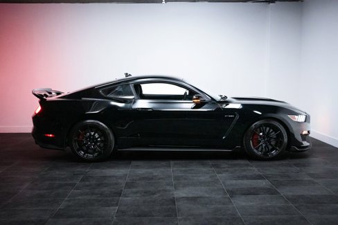 Used 2020 Ford Mustang Shelby GT350 w/ Technology Package image 8