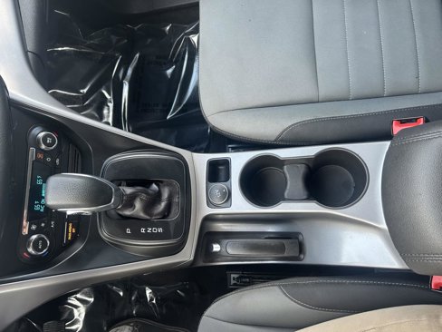 Used 2016 Ford Escape SE w/ Equipment Group 201A image 19