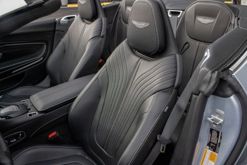 Used 2021 Aston Martin DB11 Volante image 8