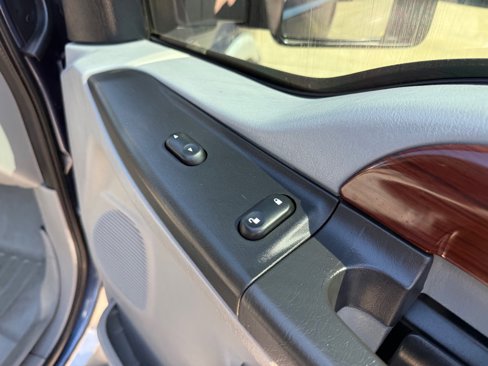 Used 2007 Ford F250 4x4 Crew Cab Super Duty image 26