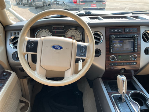 Used 2013 Ford Expedition XLT image 13
