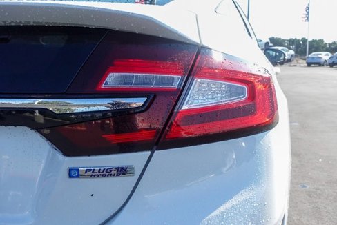 Used 2018 Honda Clarity Plug-In Hybrid image 9