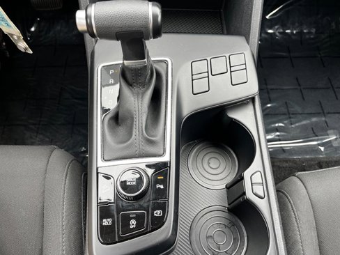 Used 2024 Kia Sportage LX image 19