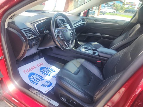 Used 2019 Ford Fusion Titanium image 14