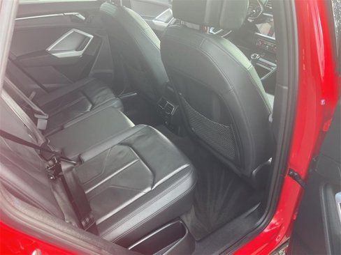 Used 2024 Audi Q3 2.0T Premium image 28