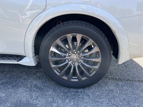 Used 2017 INFINITI QX80 Limited image 11