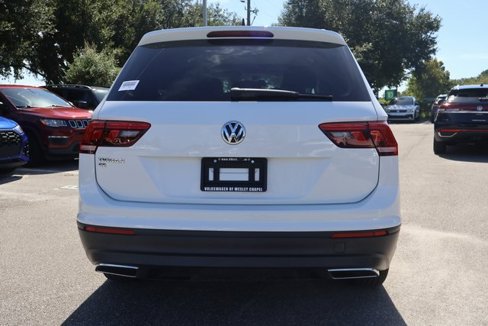 Used 2019 Volkswagen Tiguan SE w/ Panoramic Sunroof Package image 6