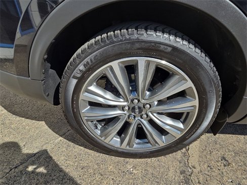 Used 2017 Lincoln MKX Reserve w/ Lincoln MKX Climate Package image 25