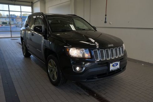 Used 2015 Jeep Compass High Altitude image 16