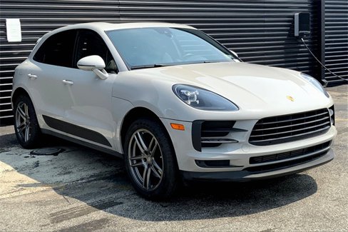 Certified 2020 Porsche Macan image 12