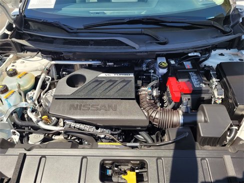 Used 2024 Nissan Rogue SV image 29