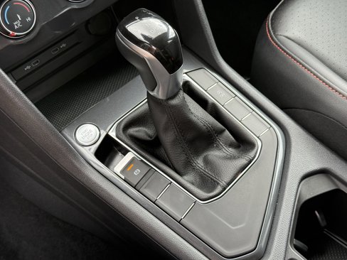 Used 2024 Volkswagen Tiguan Wolfsburg Edition image 23