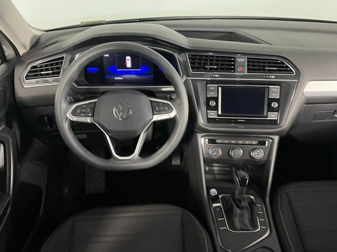 Used 2022 Volkswagen Tiguan S image 13