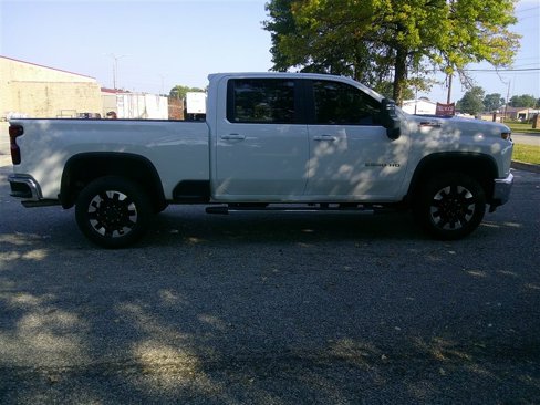 Used 2020 Chevrolet Silverado 2500 LT w/ All Star Edition image 6