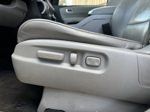Used 2011 Honda Pilot Touring image 27