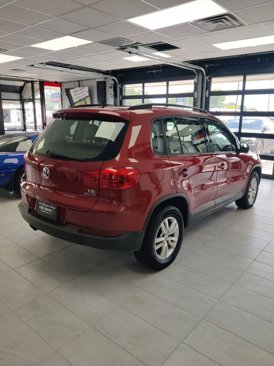 Used 2016 Volkswagen Tiguan S image 4