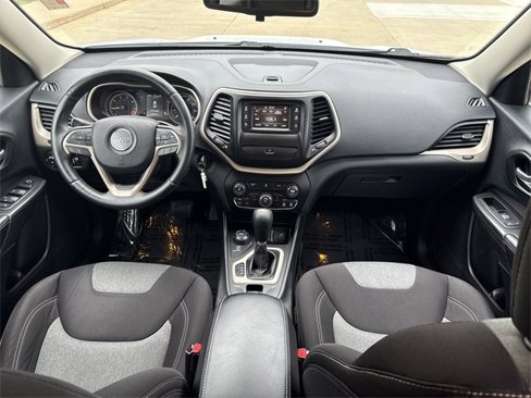 Used 2014 Jeep Cherokee Latitude image 15