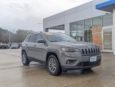 Used 2019 Jeep Cherokee Latitude Plus w/ Cold Weather Group image 5