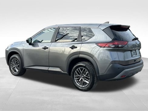 Used 2023 Nissan Rogue S image 7