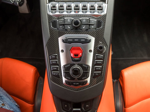 Used 2014 Lamborghini Aventador LP 700-4 image 23