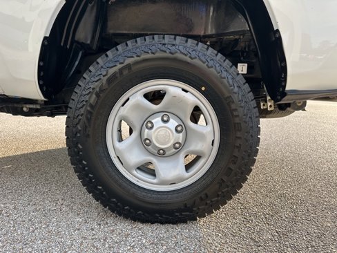Used 2022 Toyota Tacoma SR image 41