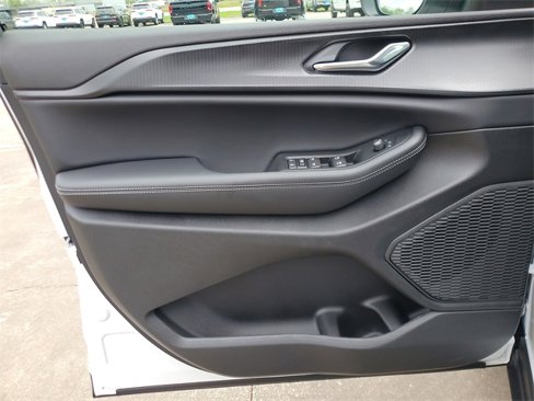 New 2025 Jeep Grand Cherokee Laredo X image 16