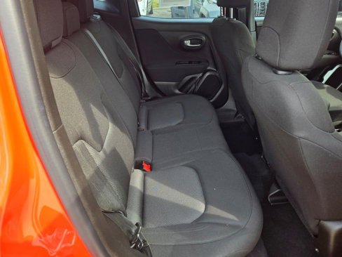Used 2019 Jeep Renegade Sport image 8