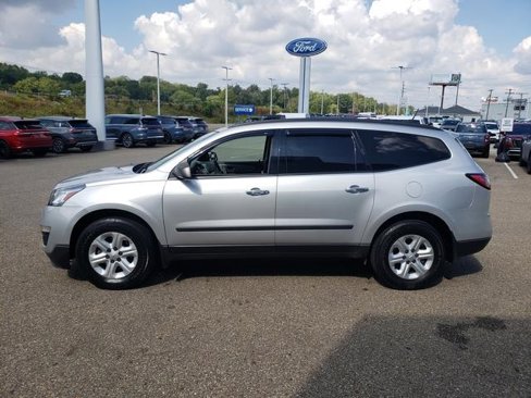 Used 2017 Chevrolet Traverse LS image 5
