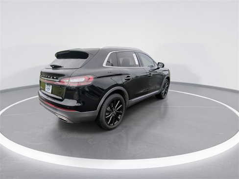 Used 2021 Lincoln Nautilus Reserve w/ Monochromatic Package image 8