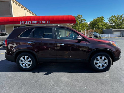 Used 2013 Kia Sorento LX w/ Convenience Pkg image 8