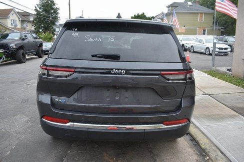 Used 2023 Jeep Grand Cherokee 4WD 4xe image 7