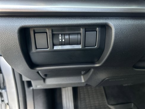 Certified 2025 Subaru Impreza 2.0i image 17
