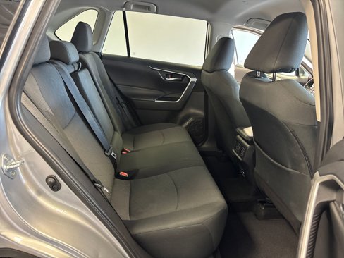 Used 2024 Toyota RAV4 XLE image 33
