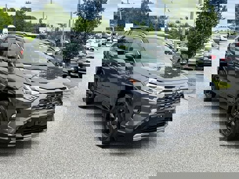 Used 2020 Toyota RAV4 XSE image 5