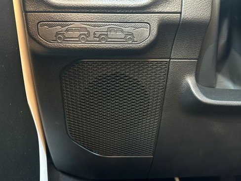 Used 2025 Jeep Wrangler Sport image 15
