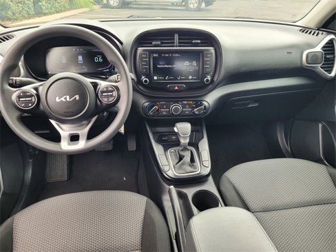 Used 2023 Kia Soul LX w/ Option Group 015 image 8