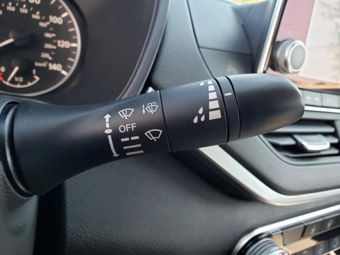 Certified 2022 Nissan Altima 2.5 SV image 35
