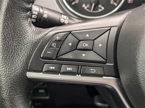Used 2019 Nissan Rogue SL w/ Premium Package image 25