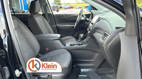 Used 2023 Chevrolet Equinox LT image 31