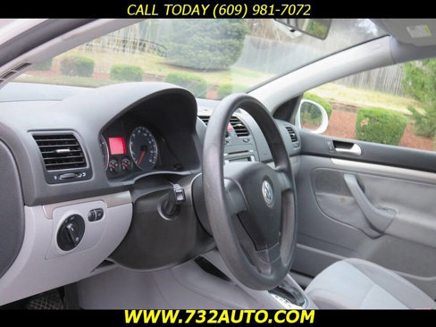Used 2009 Volkswagen Rabbit S image 23