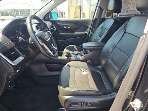 Used 2023 GMC Terrain SLT image 11