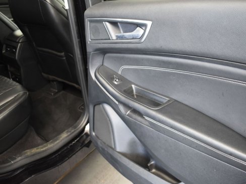 Used 2024 Ford Edge Titanium image 21