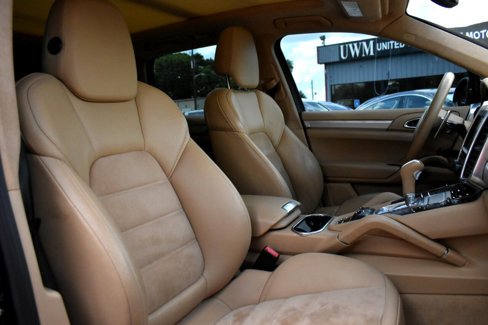 Used 2013 Porsche Cayenne GTS image 28