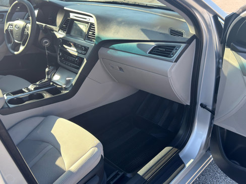 Used 2017 Hyundai Sonata SE image 35