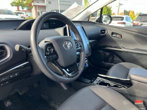 Used 2020 Toyota Prius Prime image 11