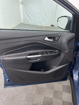 Used 2018 Ford Escape SE image 8