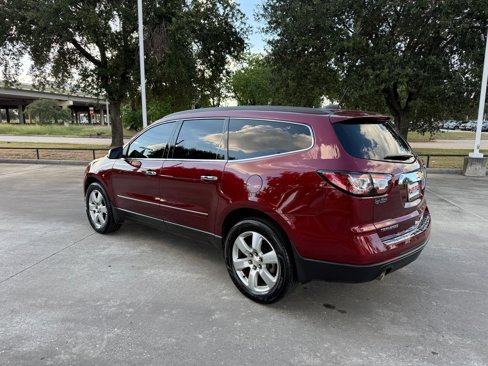 Used 2017 Chevrolet Traverse Premier image 3