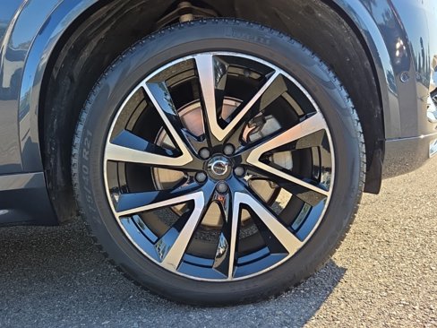 Certified 2023 Volvo XC90 B6 Plus w/ Protection Package Premier image 10