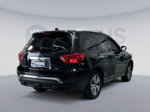 Used 2020 Nissan Pathfinder S image 16