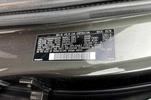 Used 2019 Volvo XC60 T5 Momentum w/ Multimedia Package image 31
